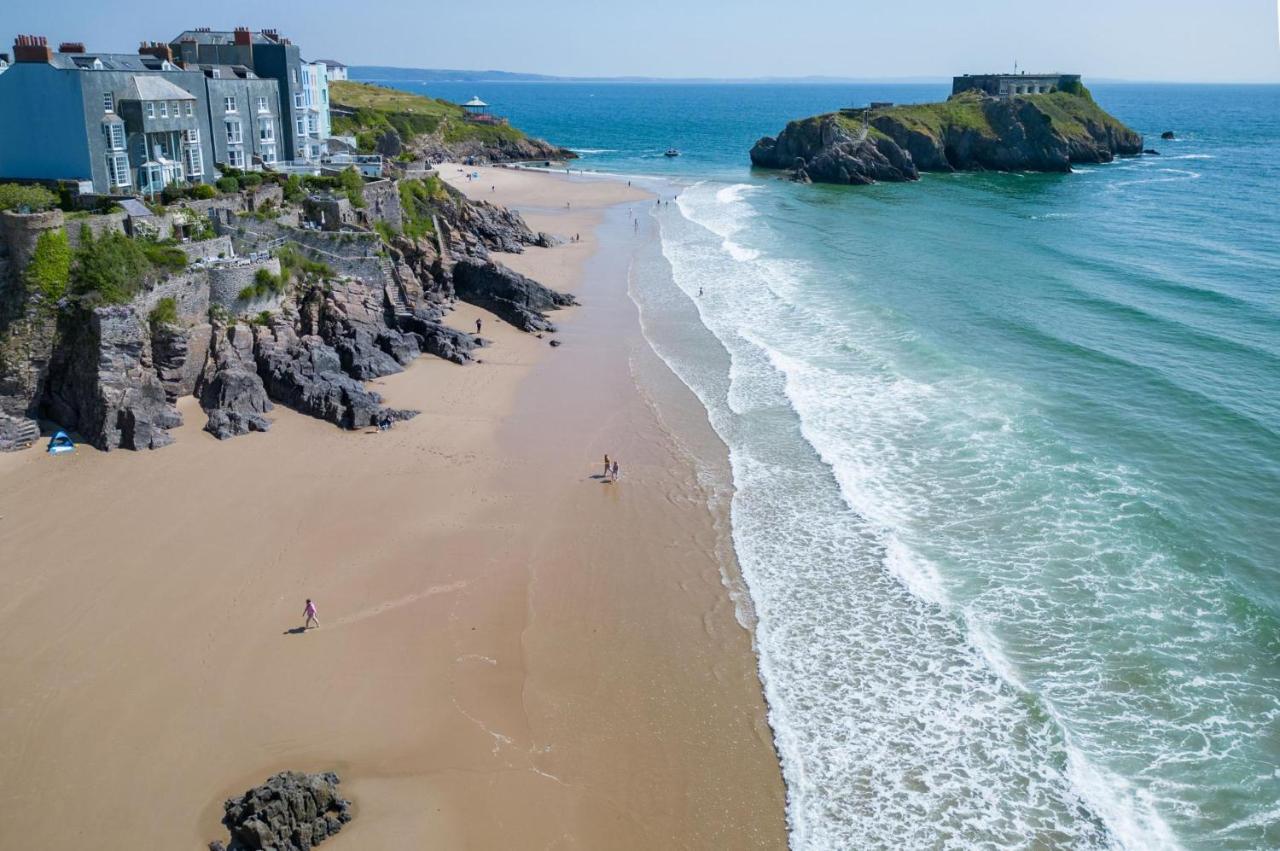 Croft Court - 1 Bedroom Apartment - Tenby Exteriör bild